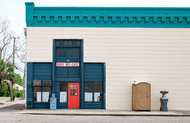 Best Temporary restroom rental  in Russell, KS